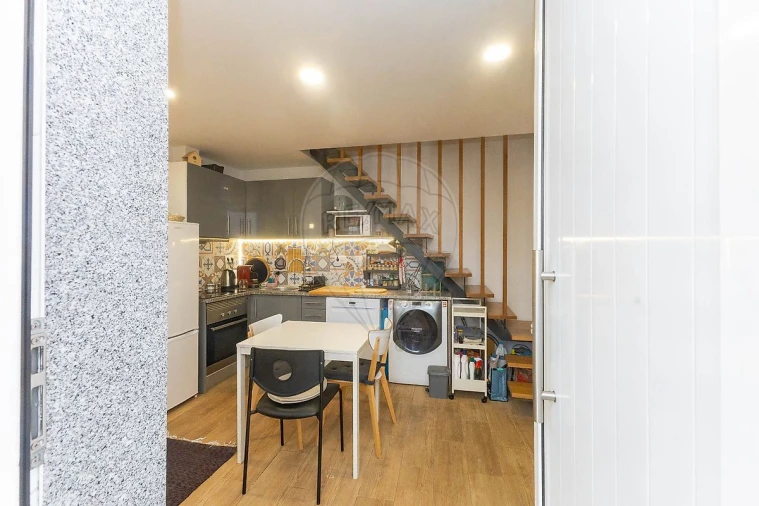 Moradia T1 para Arrendamento em Paranhos Foto 5