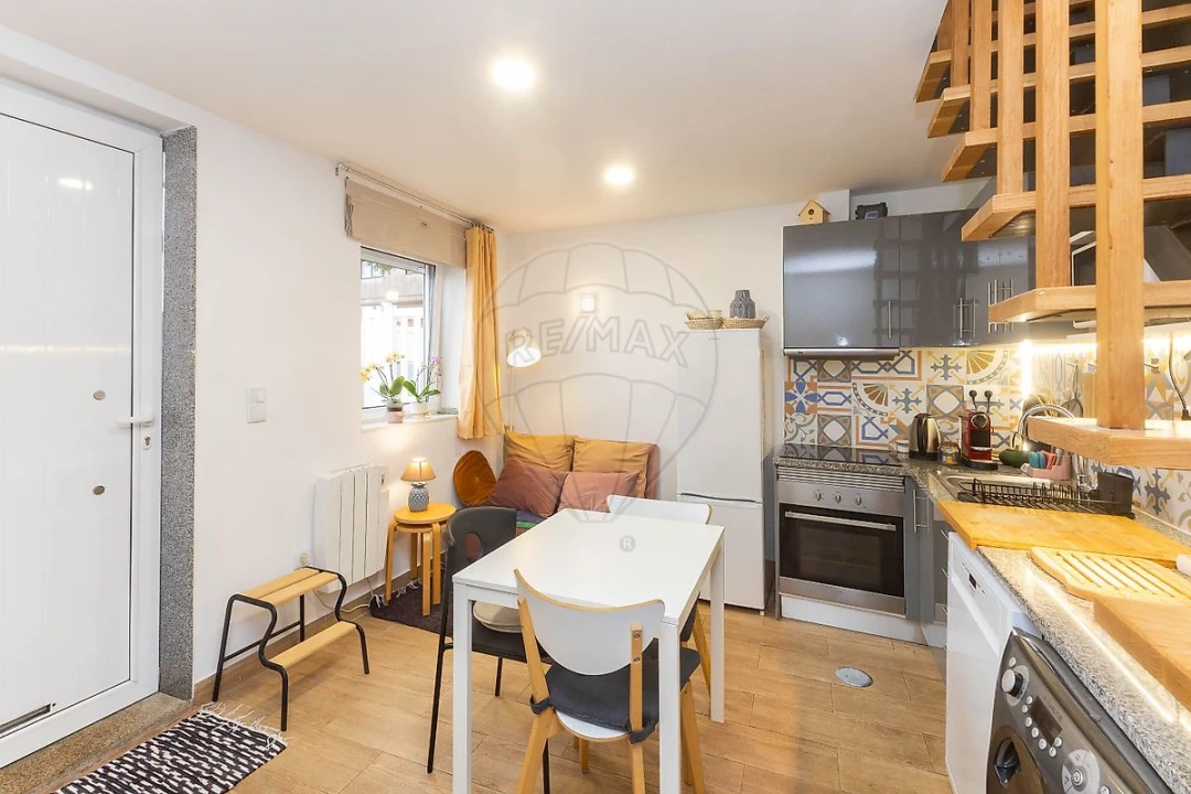 Moradia T1 para Arrendamento em Paranhos Foto 7