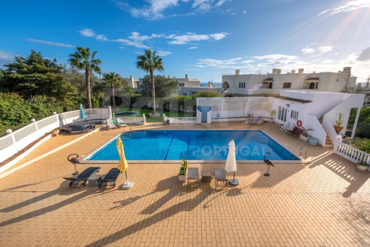 Moradia T6 para Venda em Ferragudo Foto 12