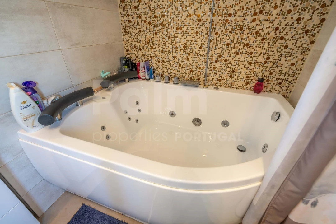 Moradia T6 para Venda em Ferragudo Foto 43