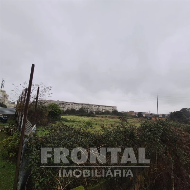 Terreno para Venda em Rio Tinto Foto 11