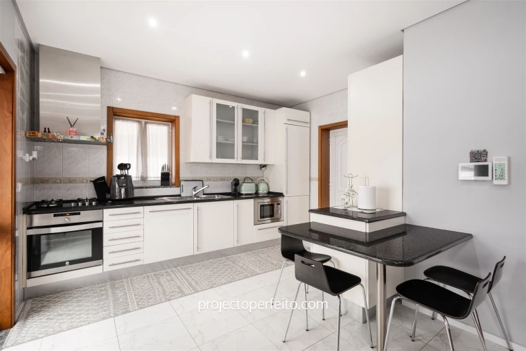 Moradia T3 para Venda em Serzedo e Perosinho Foto 7