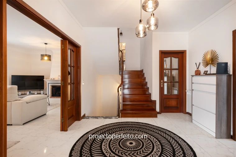 Moradia T3 para Venda em Serzedo e Perosinho Foto 9