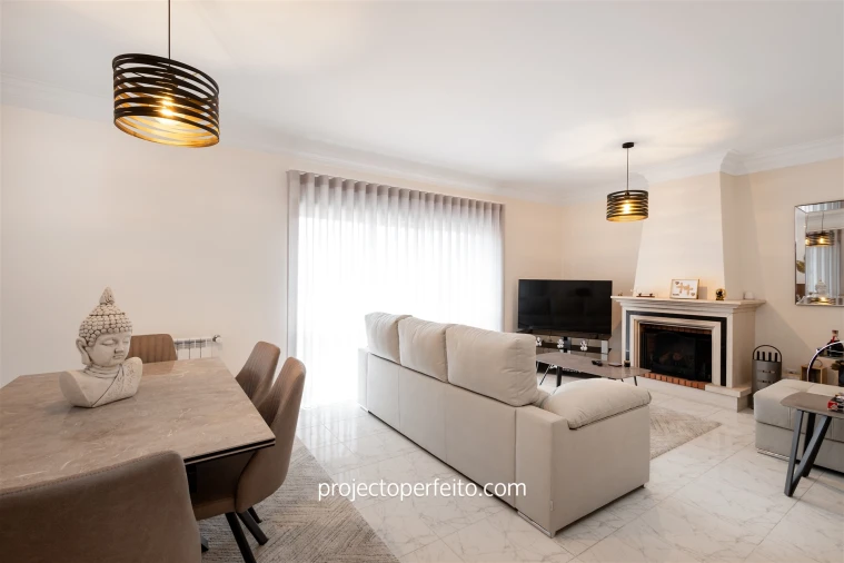 Moradia T3 para Venda em Serzedo e Perosinho Foto 4