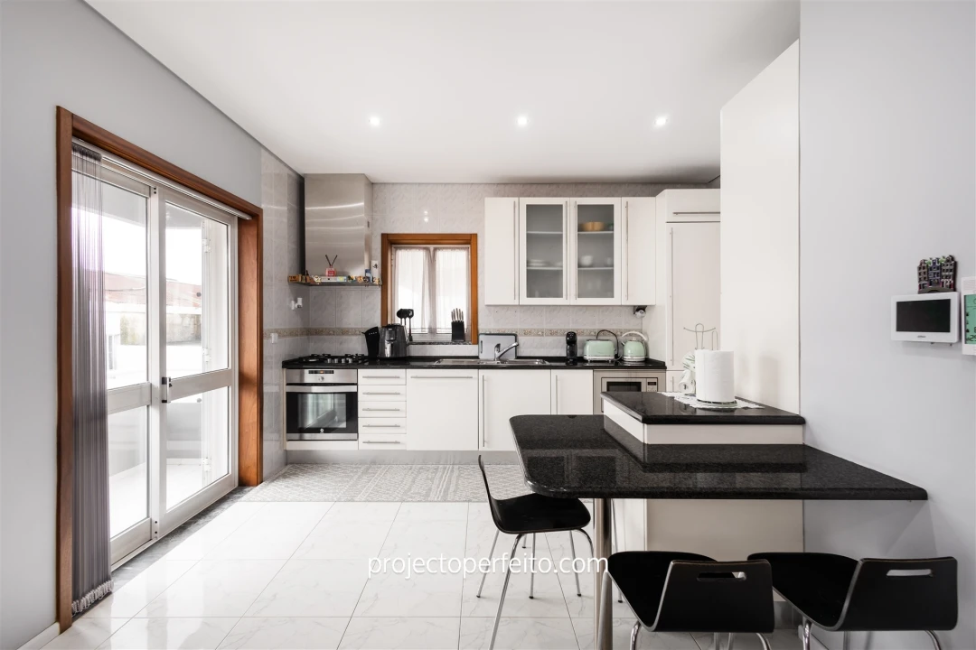 Moradia T3 para Venda em Serzedo e Perosinho Foto 6