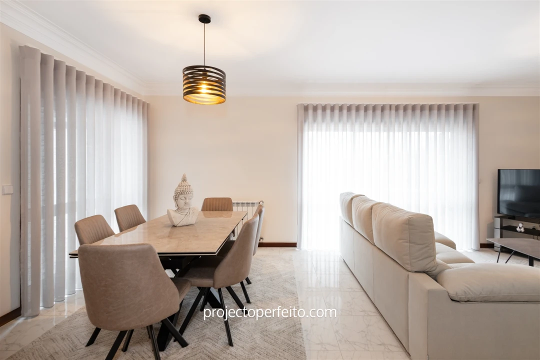 Moradia T3 para Venda em Serzedo e Perosinho Foto 3