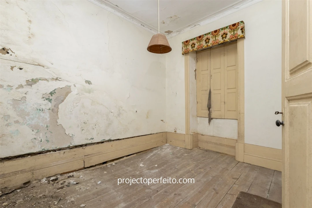 Moradia T4 para Venda em Espinho Foto 21