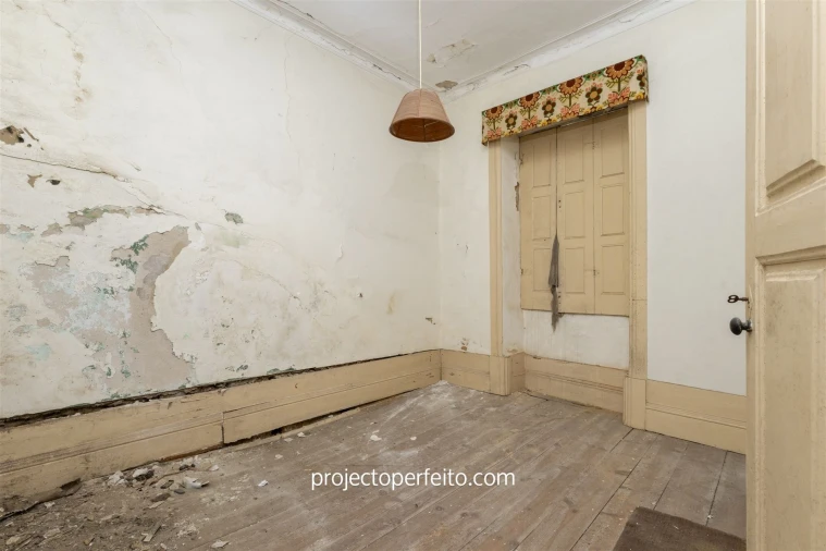 Moradia T4 para Venda em Espinho Foto 21