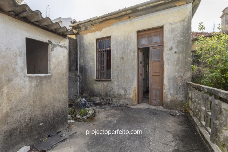 Moradia T4 para Venda em Espinho Foto 2