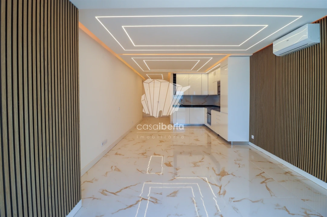 Apartamento T2 para Venda em Quarteira Foto 8