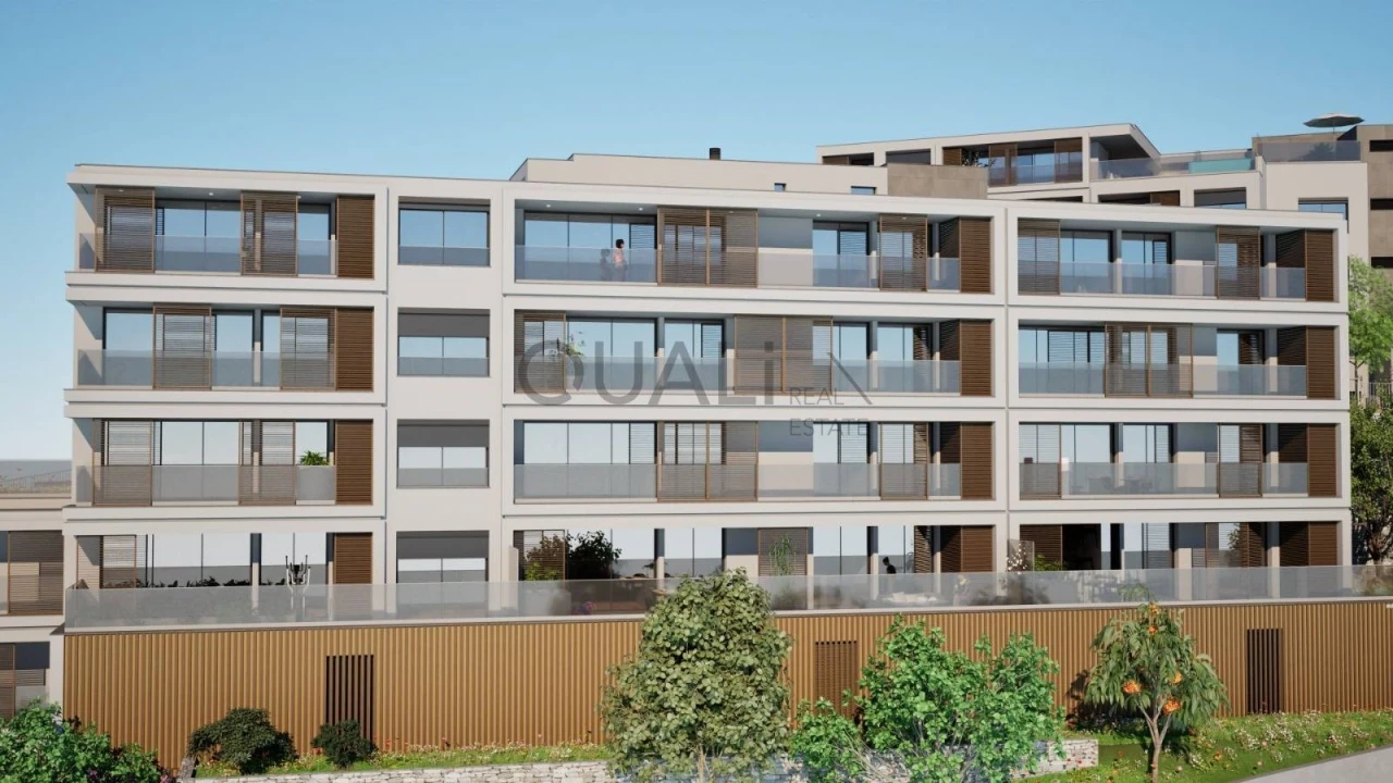 Apartamento T3 para Venda em Estreito de Camara de Lobos Foto 8