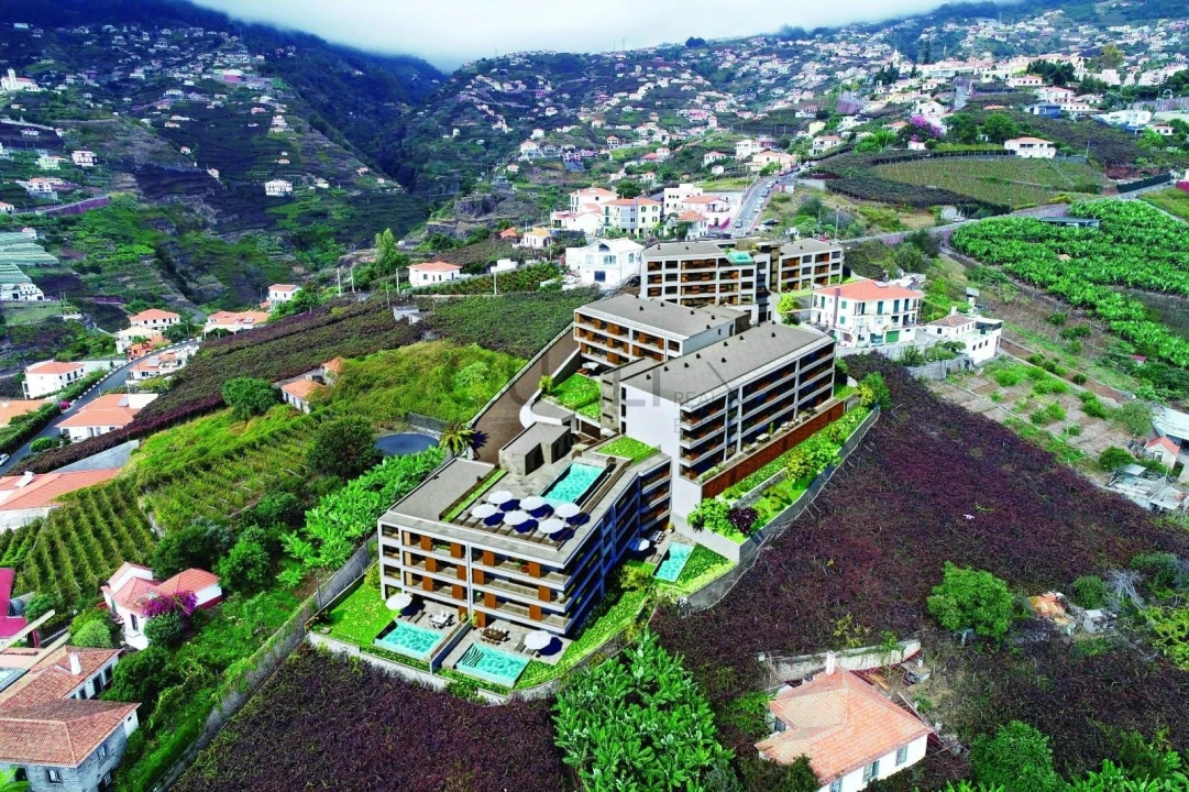 Apartamento T3 para Venda em Estreito de Camara de Lobos Foto 2