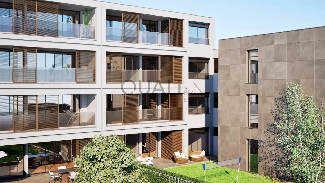 Apartamento T3 para Venda em Estreito de Camara de Lobos Foto 12