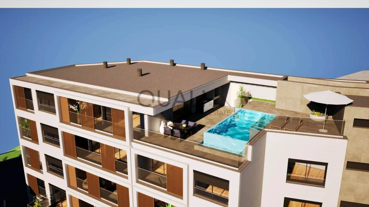 Apartamento T3 para Venda em Estreito de Camara de Lobos Foto 1