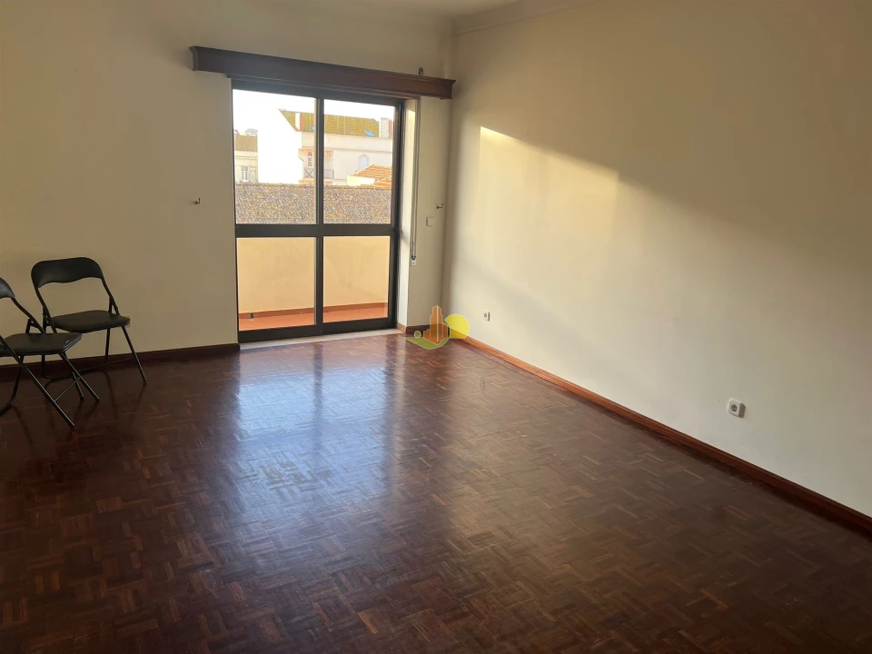 Apartamento T2 para Arrendamento em Buarcos Foto 7