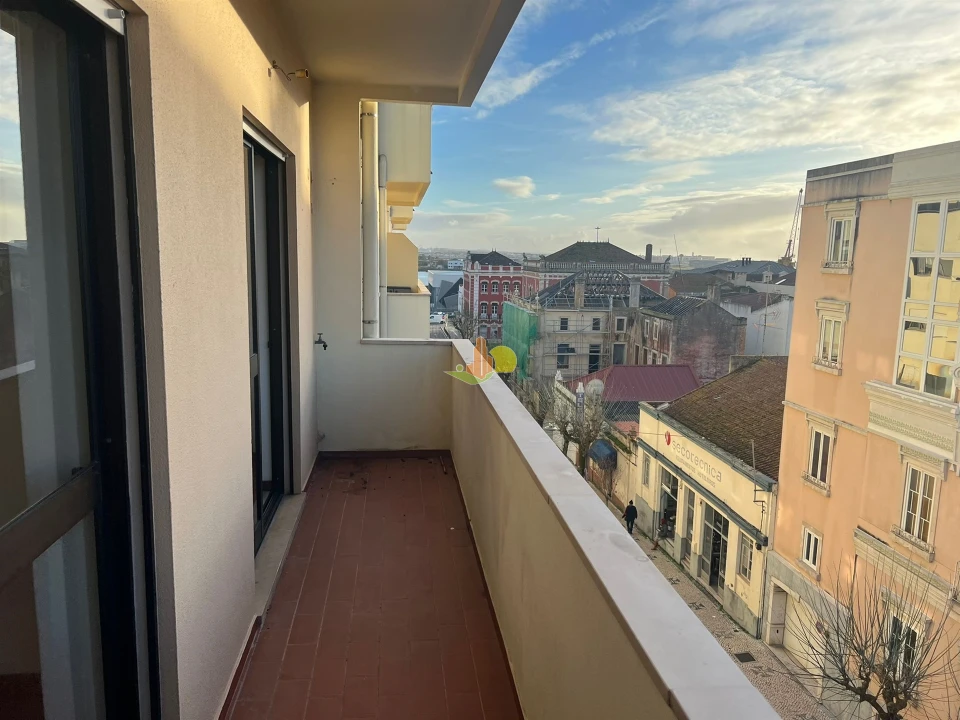 Apartamento T2 para Arrendamento em Buarcos Foto 5