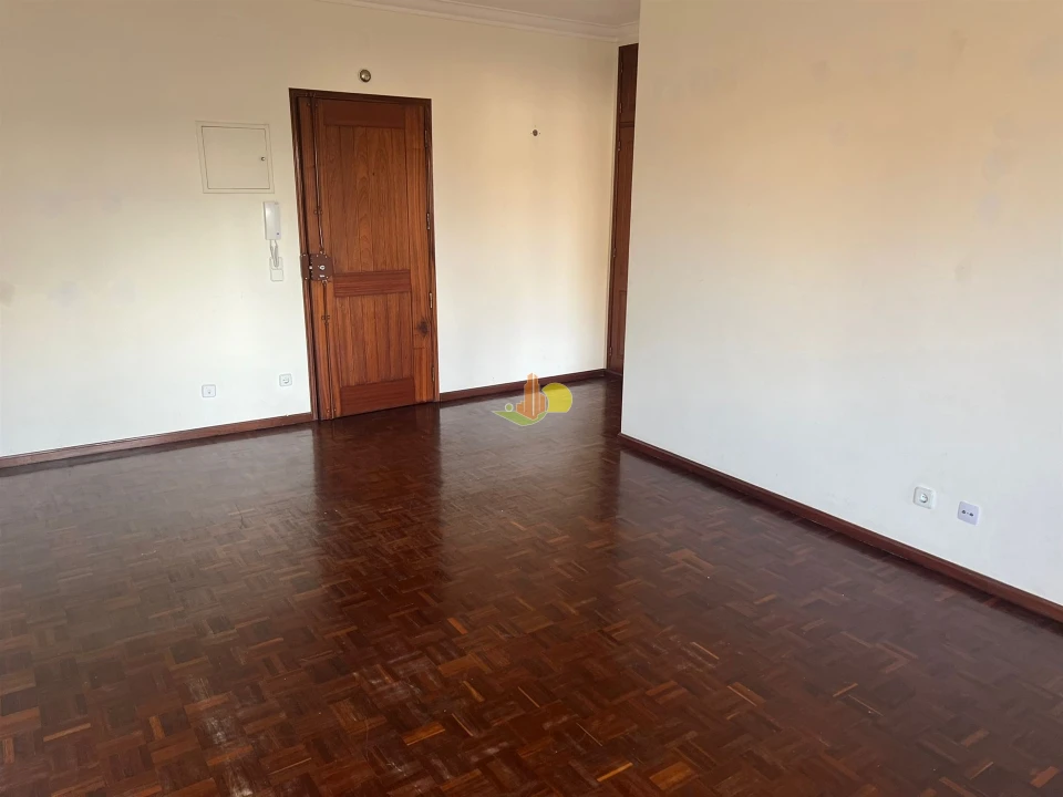 Apartamento T2 para Arrendamento em Buarcos Foto 3