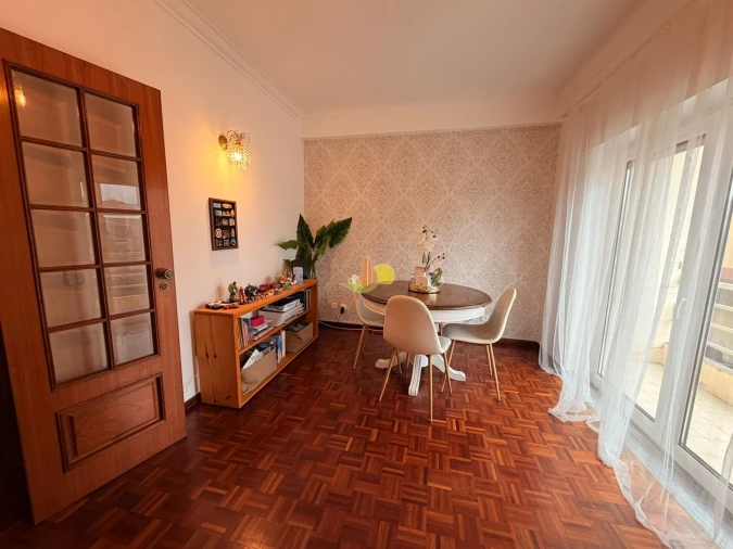 Apartamento T2 para Venda em São Pedro Foto 2