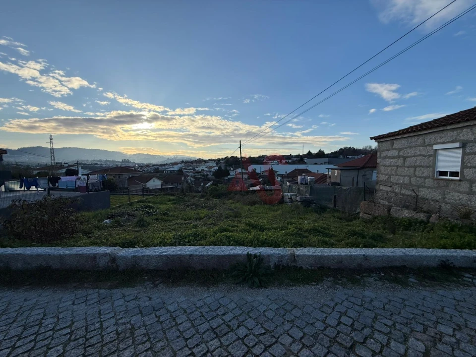 Terreno para Venda em Moreira de Conegos Foto 27
