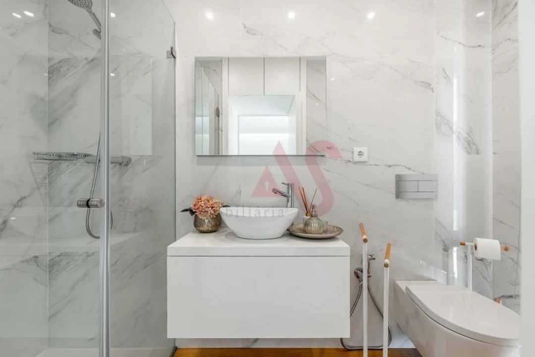 Moradia T4 para Venda em Fornelos e Queijada Foto 35