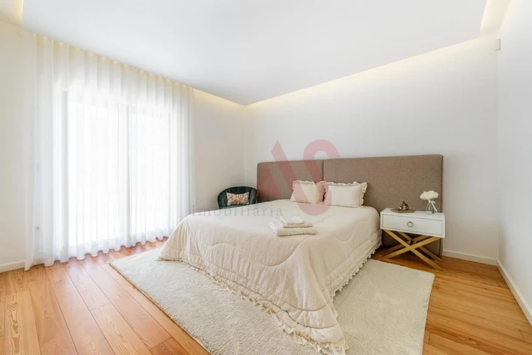 Moradia T4 para Venda em Fornelos e Queijada Foto 33