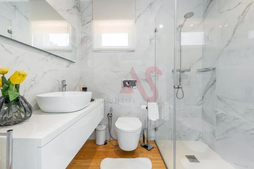 Moradia T4 para Venda em Fornelos e Queijada Foto 28