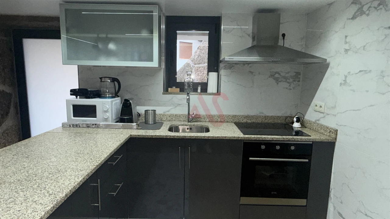 Moradia T2 para Venda em Quinchães Foto 3