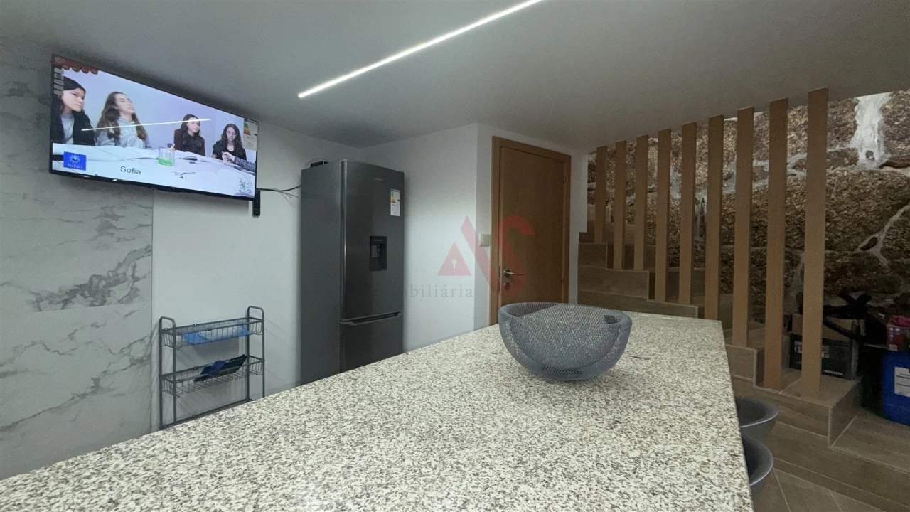 Moradia T2 para Venda em Quinchães Foto 16