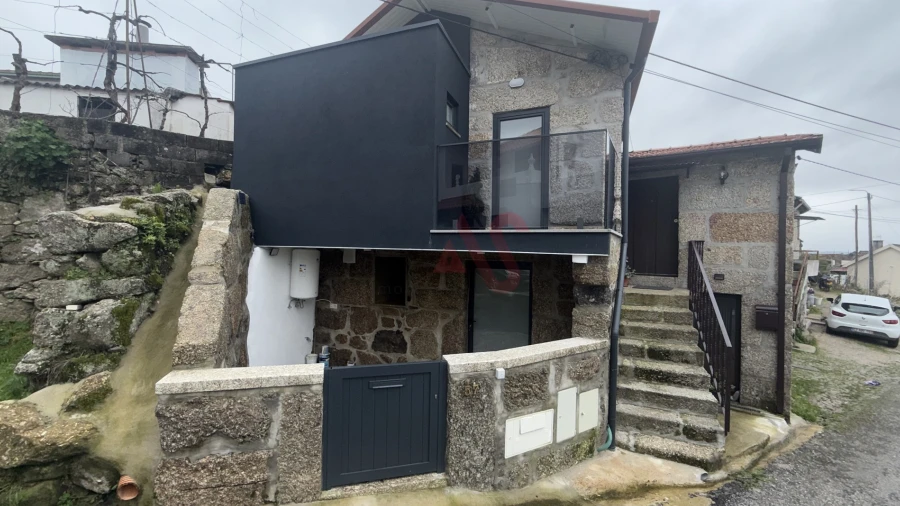 Moradia T2 para Venda em Quinchães