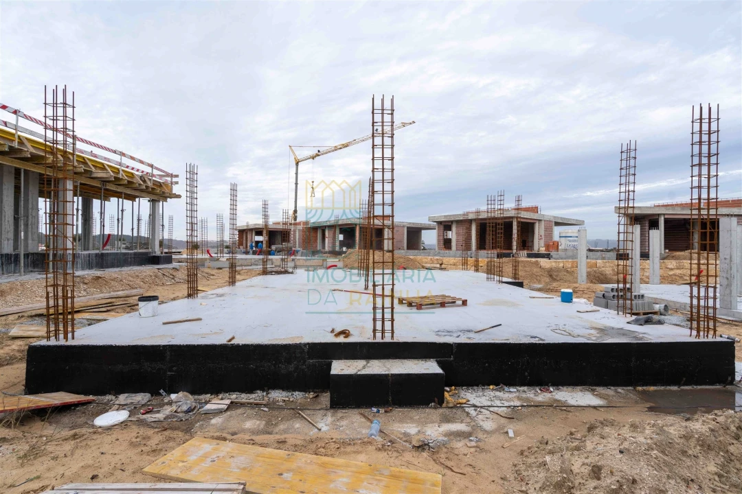 Moradia T3 para Venda em Tornada e Salir do Porto Foto 2