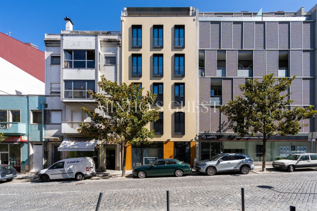 Apartamento T2 para Arrendamento férias em Braga (Maximinos, Sé e Cividade) Foto 2