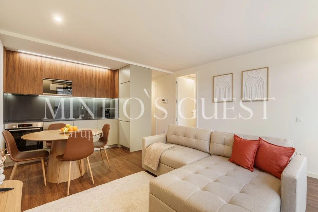 Apartamento T2 para Arrendamento férias em Braga (Maximinos, Sé e Cividade) Foto 1