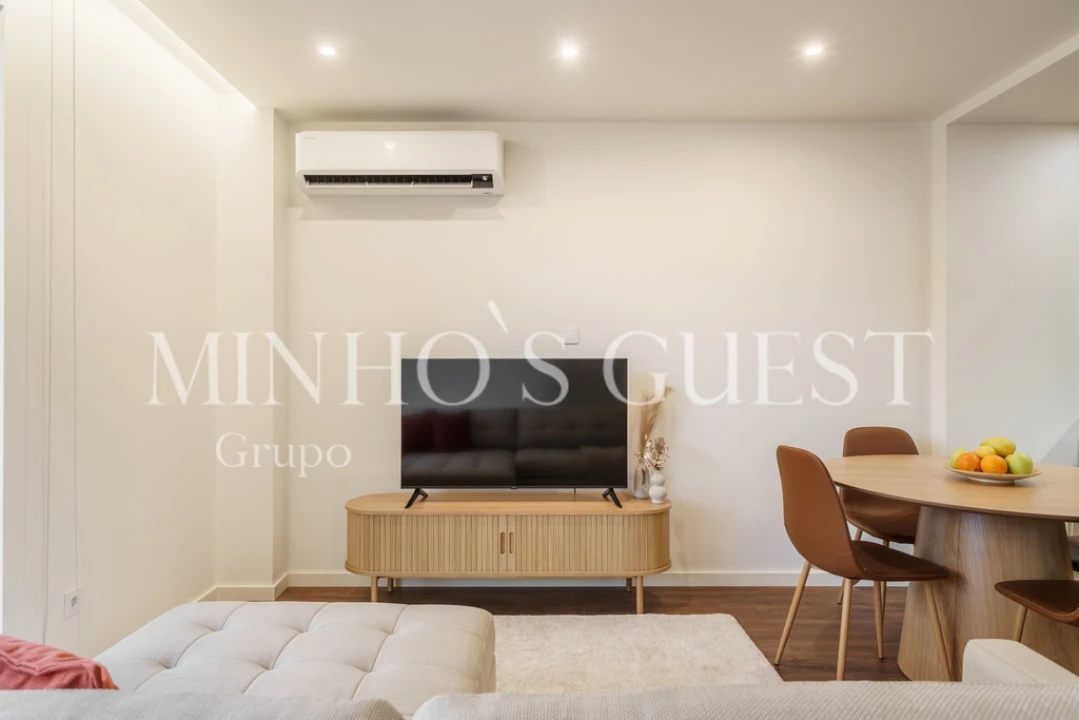 Apartamento T2 para Arrendamento férias em Braga (Maximinos, Sé e Cividade) Foto 15