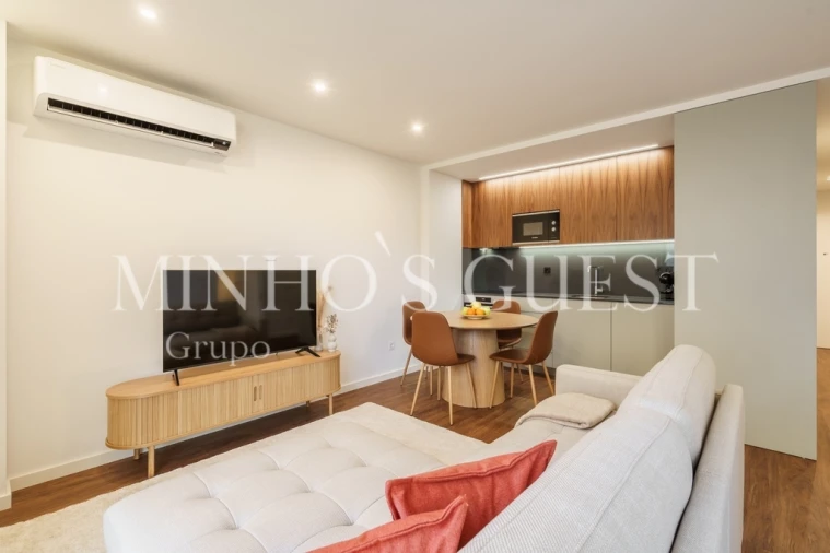 Apartamento T2 para Arrendamento férias em Braga (Maximinos, Sé e Cividade) Foto 5