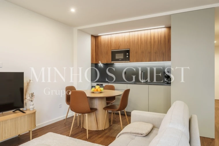 Apartamento T2 para Arrendamento férias em Braga (Maximinos, Sé e Cividade) Foto 7