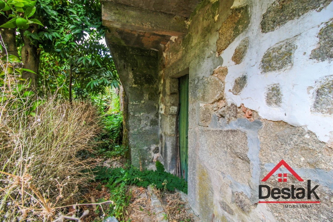 Moradia T6 para Venda em São Cipriano e Vil de Souto Foto 26