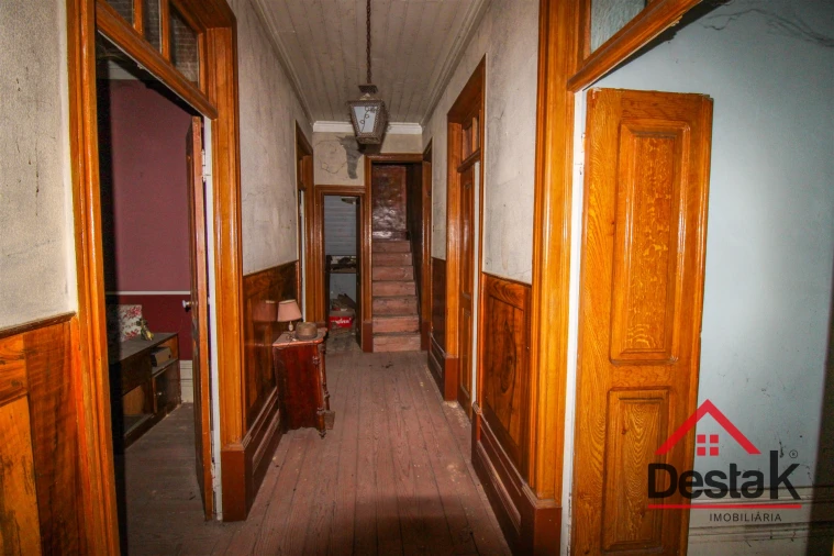 Moradia T6 para Venda em São Cipriano e Vil de Souto Foto 19