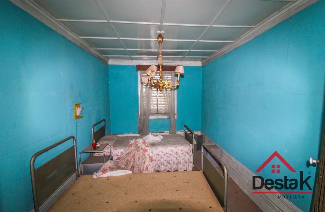 Moradia T6 para Venda em São Cipriano e Vil de Souto Foto 23