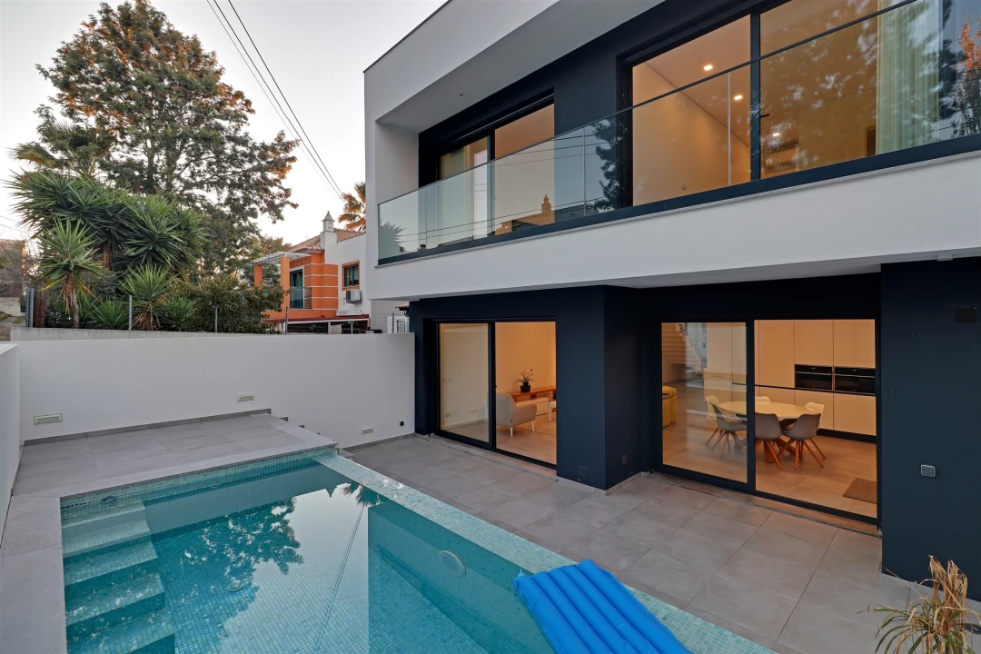 Moradia T3 para Arrendamento em Alvor Foto 1