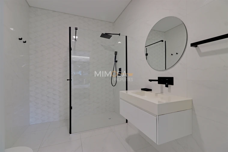 Moradia T3 para Arrendamento em Alvor Foto 23