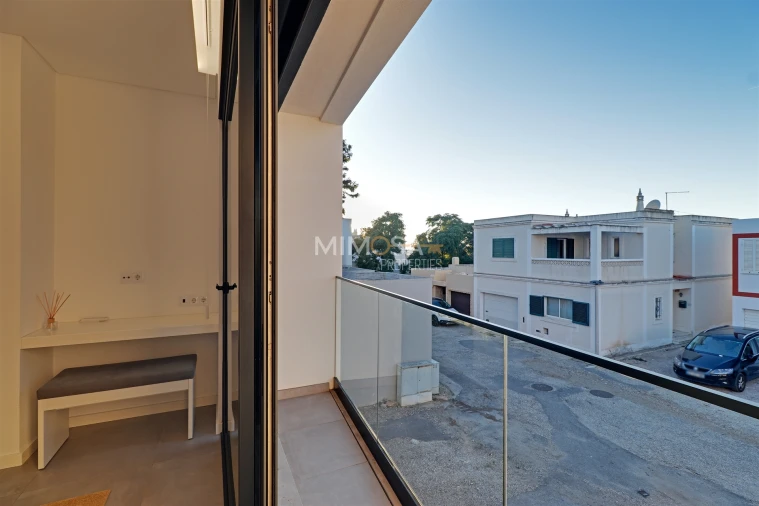 Moradia T3 para Arrendamento em Alvor Foto 22