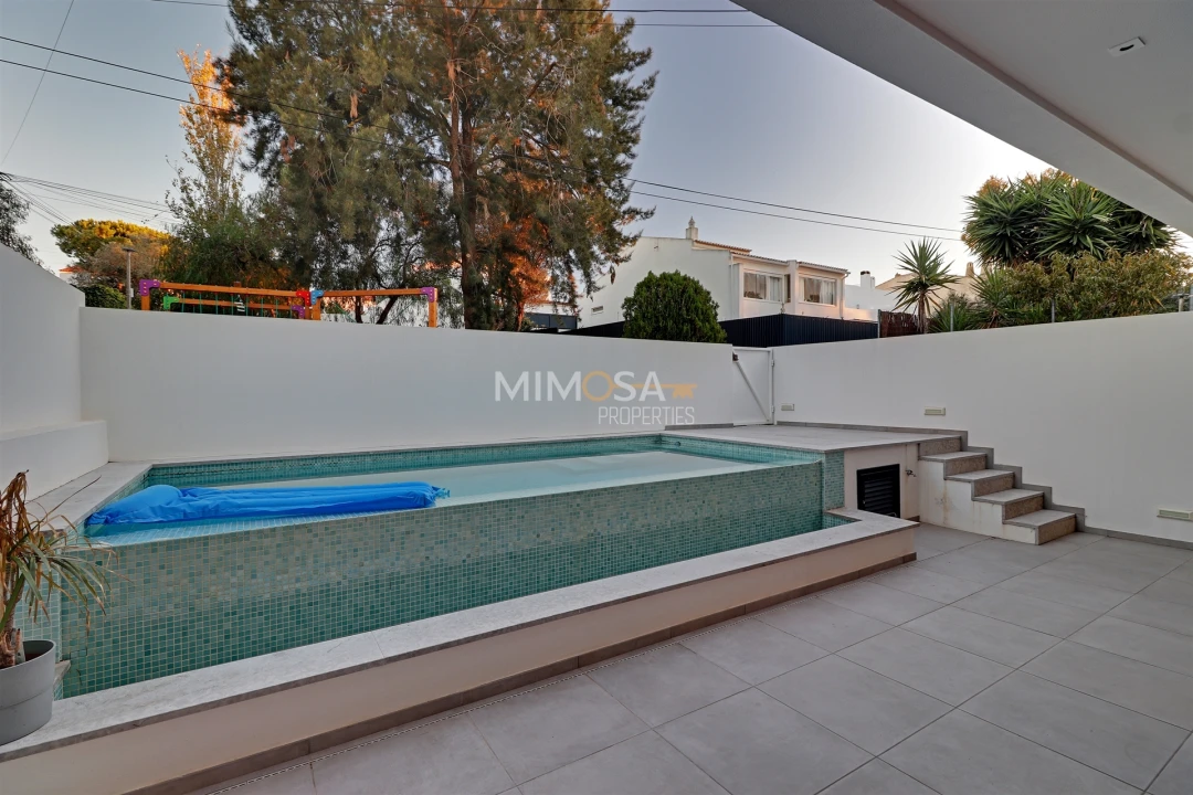 Moradia T3 para Arrendamento em Alvor Foto 26