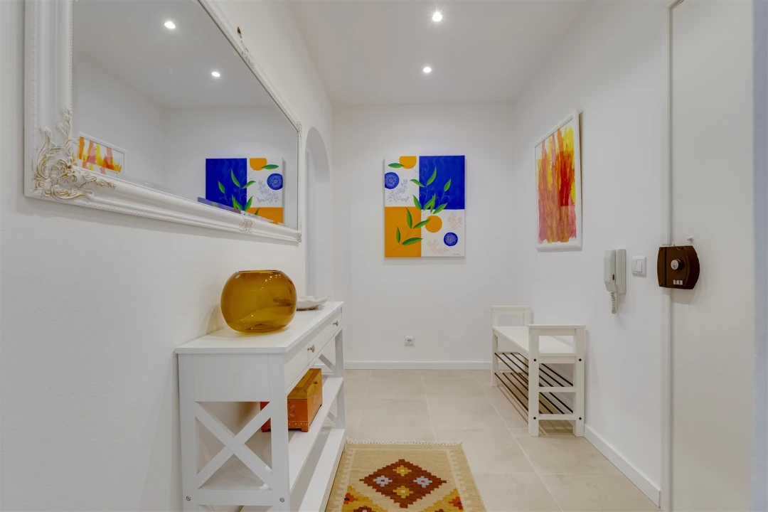 Apartamento T2 para Arrendamento em Lagos (São Sebastião e Santa Maria) Foto 1