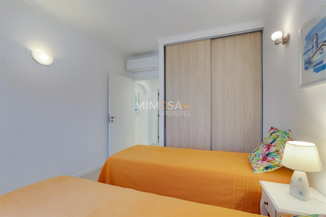Apartamento T2 para Arrendamento em Lagos (São Sebastião e Santa Maria) Foto 22