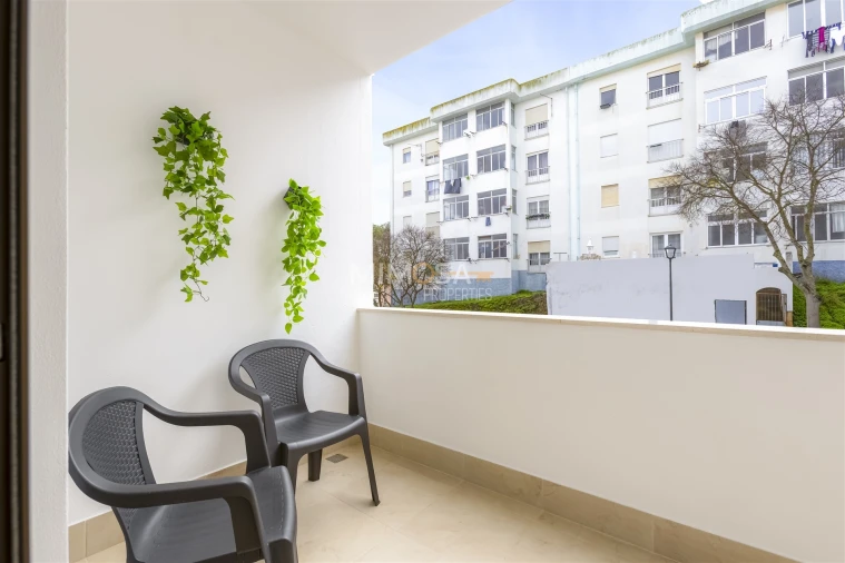 Apartamento T2 para Arrendamento em Lagos (São Sebastião e Santa Maria) Foto 25