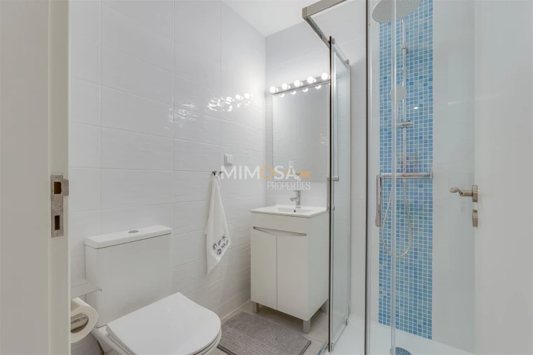 Apartamento T2 para Arrendamento em Lagos (São Sebastião e Santa Maria) Foto 23