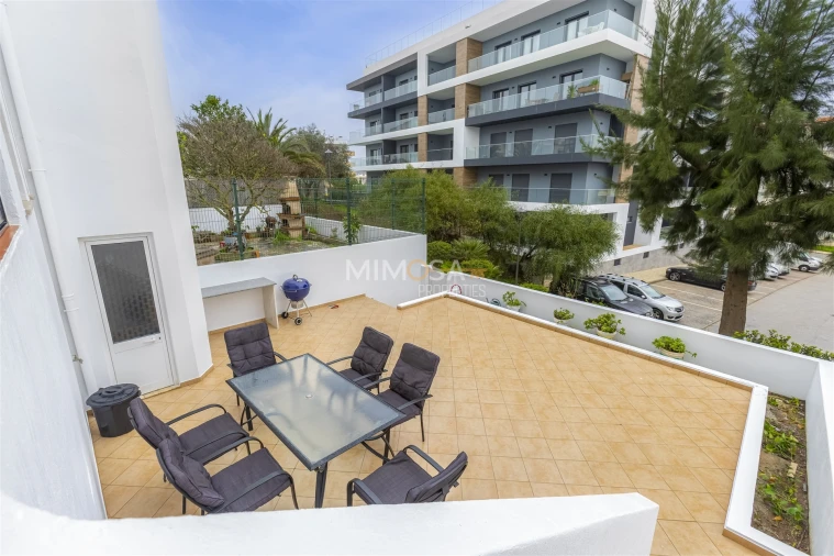 Apartamento T2 para Arrendamento em Lagos (São Sebastião e Santa Maria) Foto 30