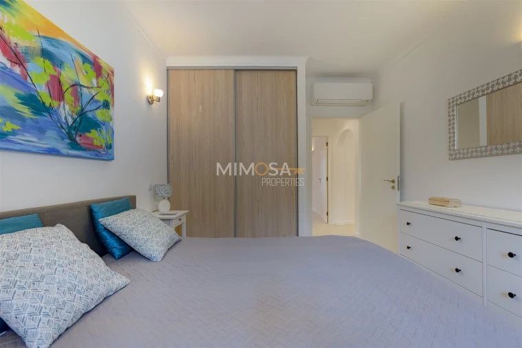 Apartamento T2 para Arrendamento em Lagos (São Sebastião e Santa Maria) Foto 15