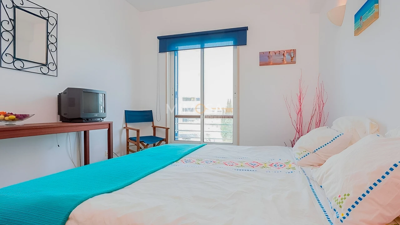Apartamento T2 para Arrendamento em Lagos (São Sebastião e Santa Maria) Foto 10
