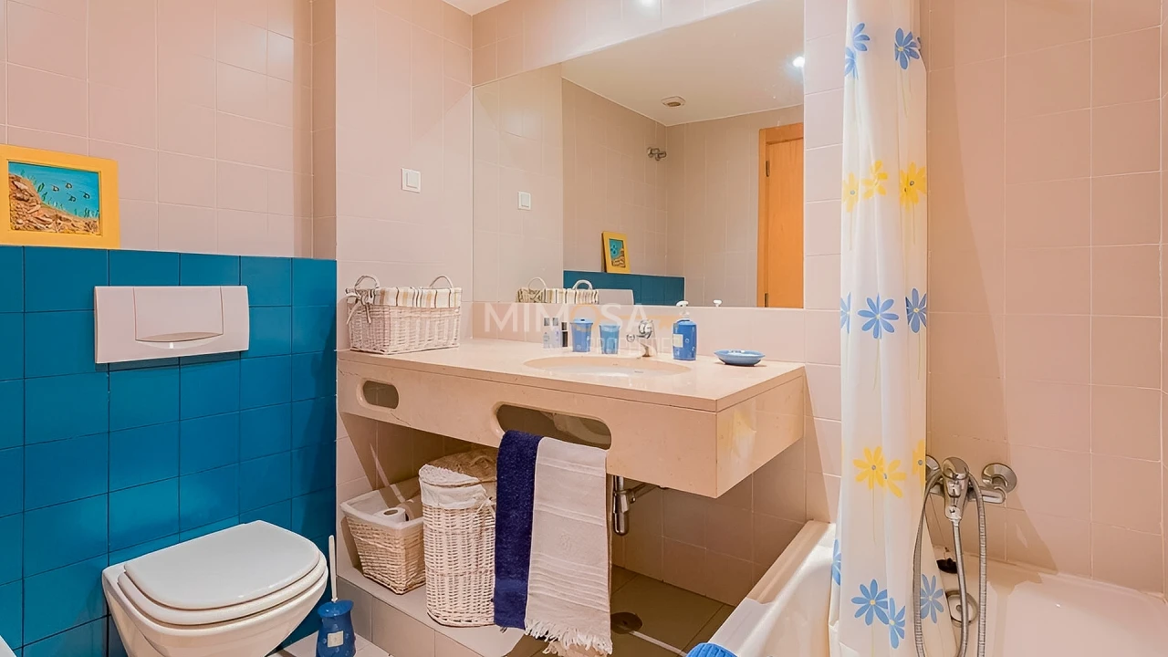 Apartamento T2 para Arrendamento em Lagos (São Sebastião e Santa Maria) Foto 14